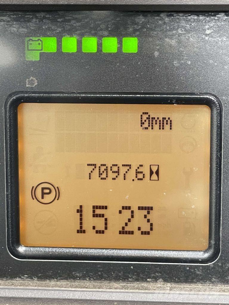 Linde R16-1120 Reach trucks