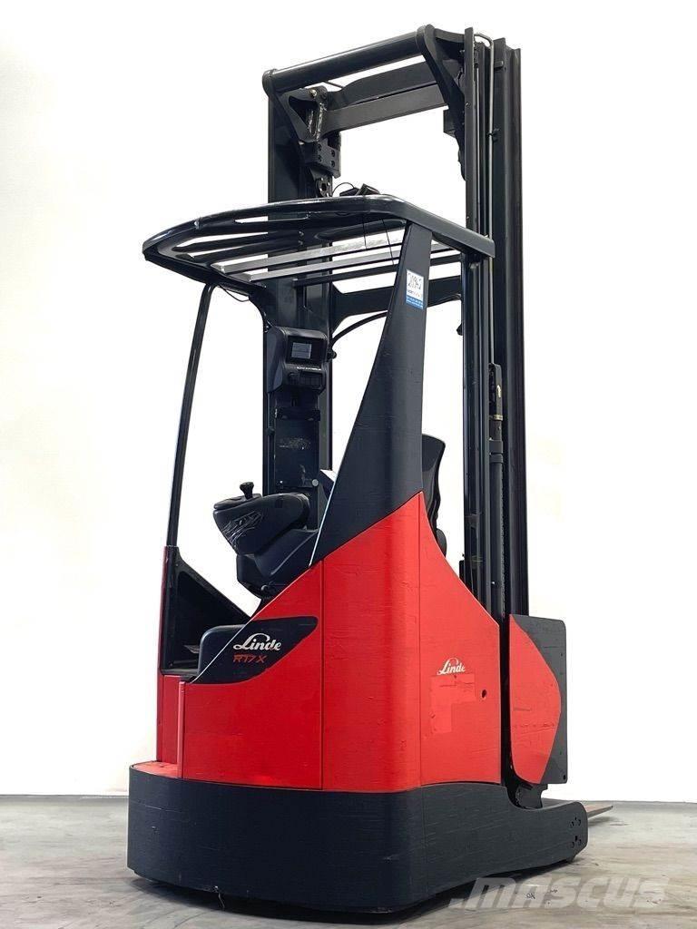 Linde R17X-116 Reach trucks