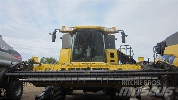 New Holland CX840 Combine harvesters