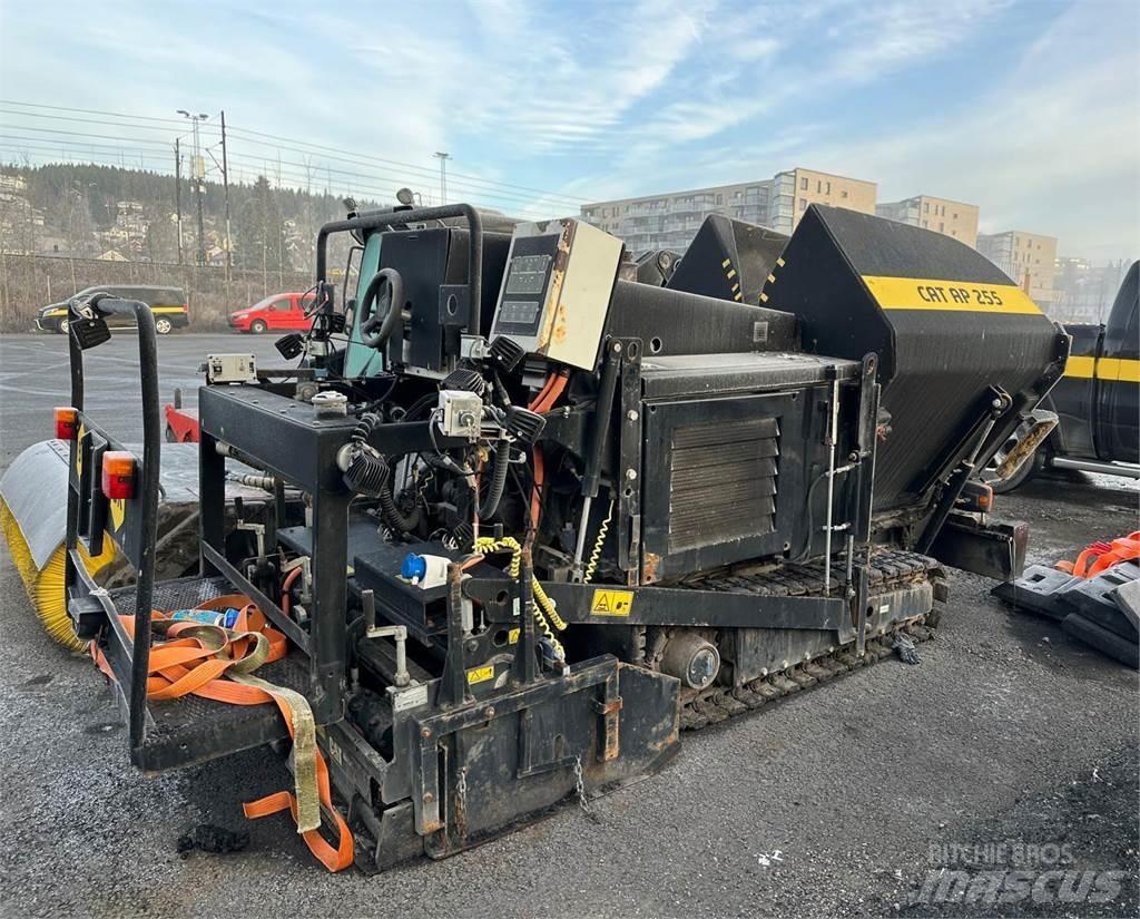 CAT AP255 Paver Asphalt pavers