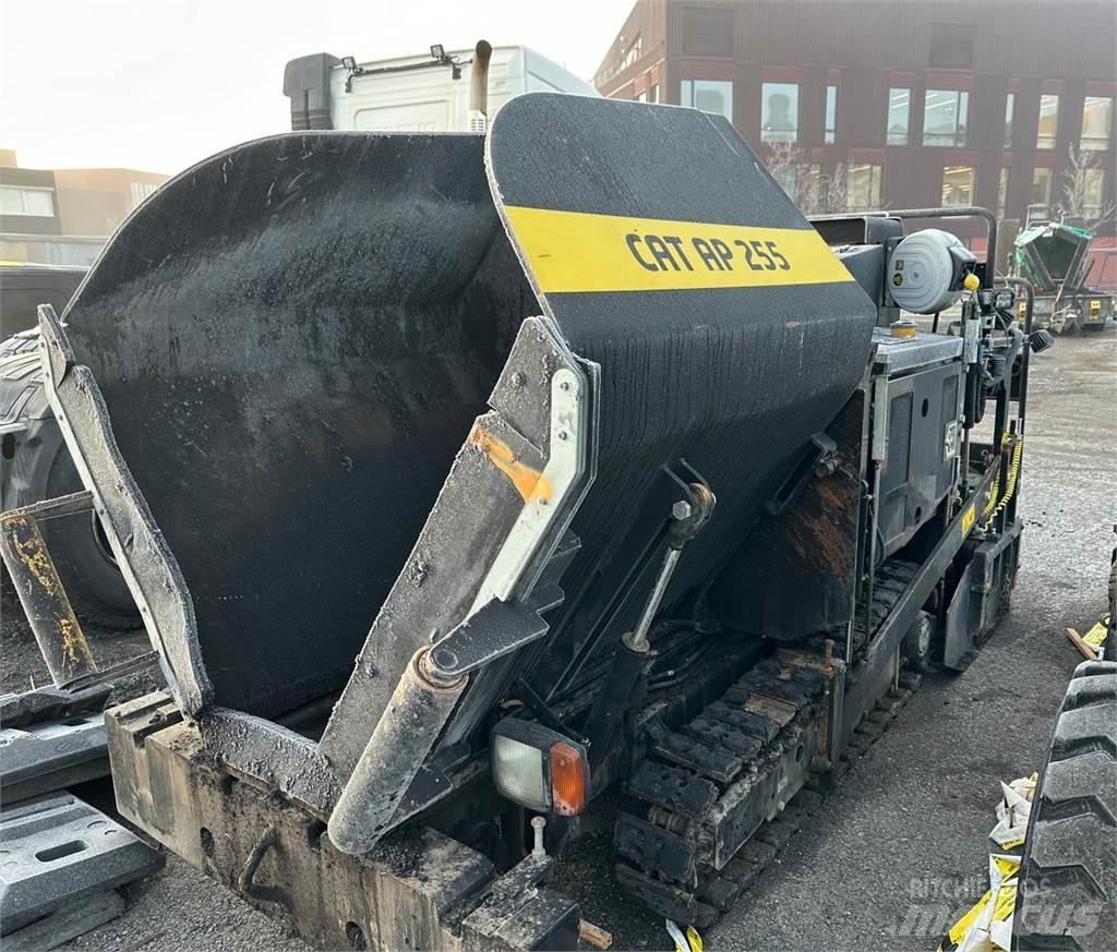 CAT AP255 Paver Asphalt pavers
