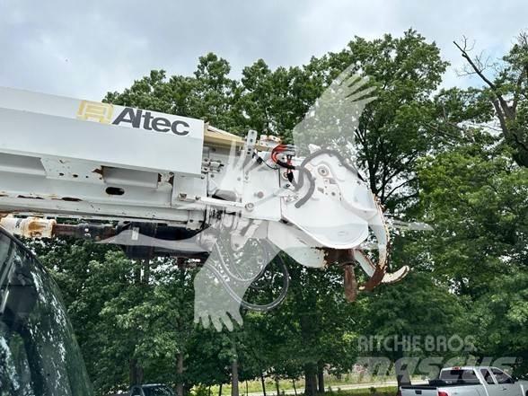 Altec DM47BTR Truck & Van mounted aerial platforms