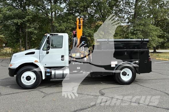 Effer 135/3S Timber cranes