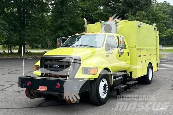 Ford F750 SD Construction - Others