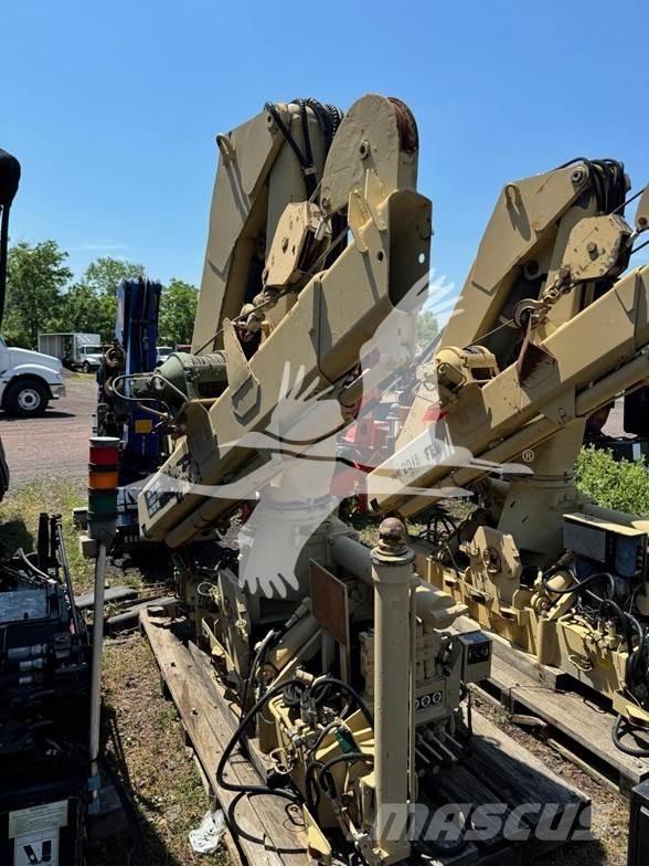 Hiab 8108-2 Timber cranes