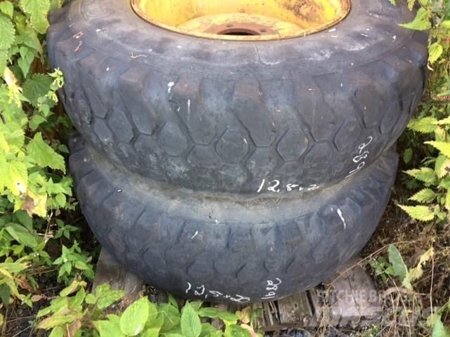  12.5x20 Tyres, wheels and rims