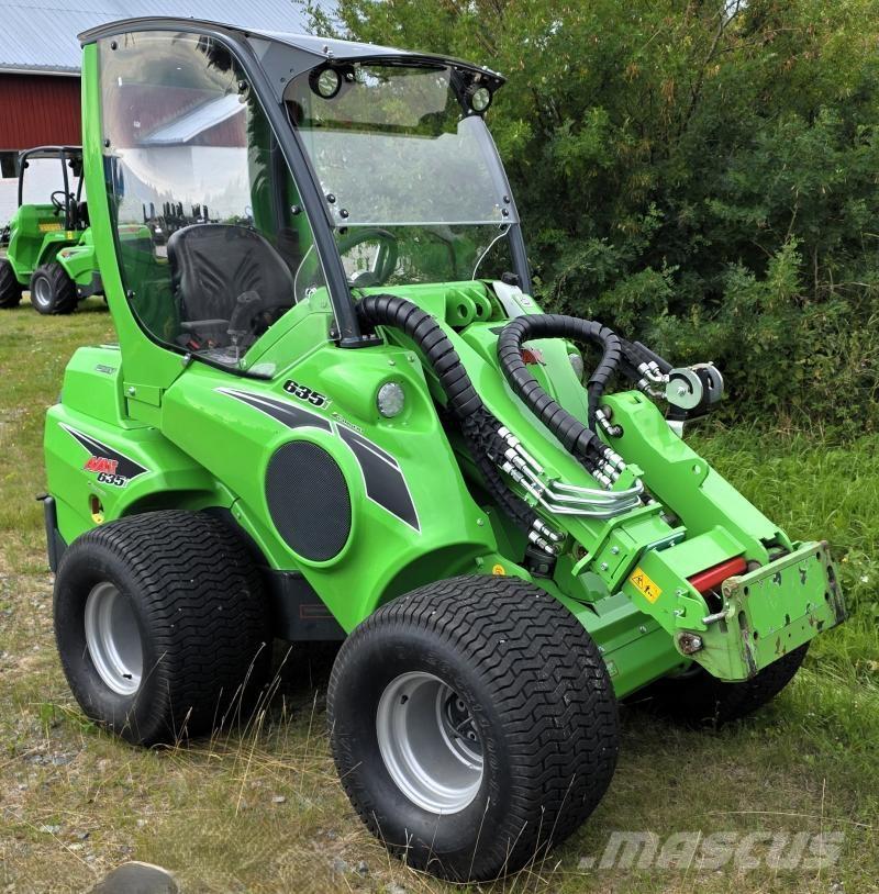 Avant 635i med L-hytt Skid steer loaders