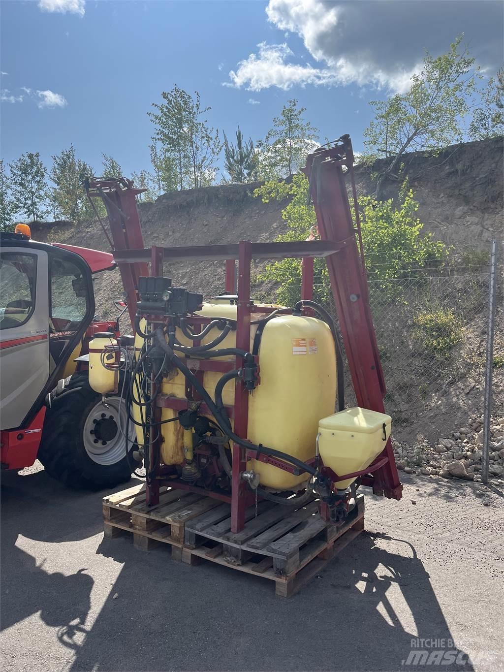 Hardi TLY 1000 Trailed sprayers