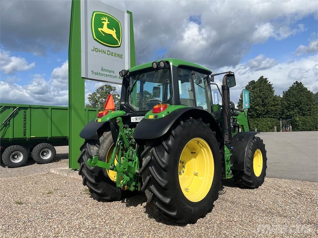 John Deere 6125M Tractors