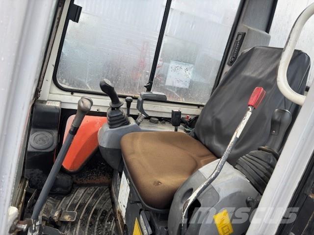 Kubota U35-3 a Crawler excavators