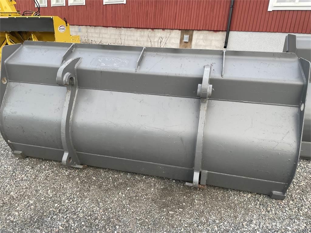 Tandad grusskopa 2250 Other attachments and components