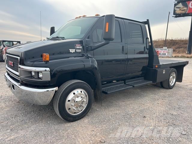 GMC C5500 Beavertail Flatbed / winch trucks