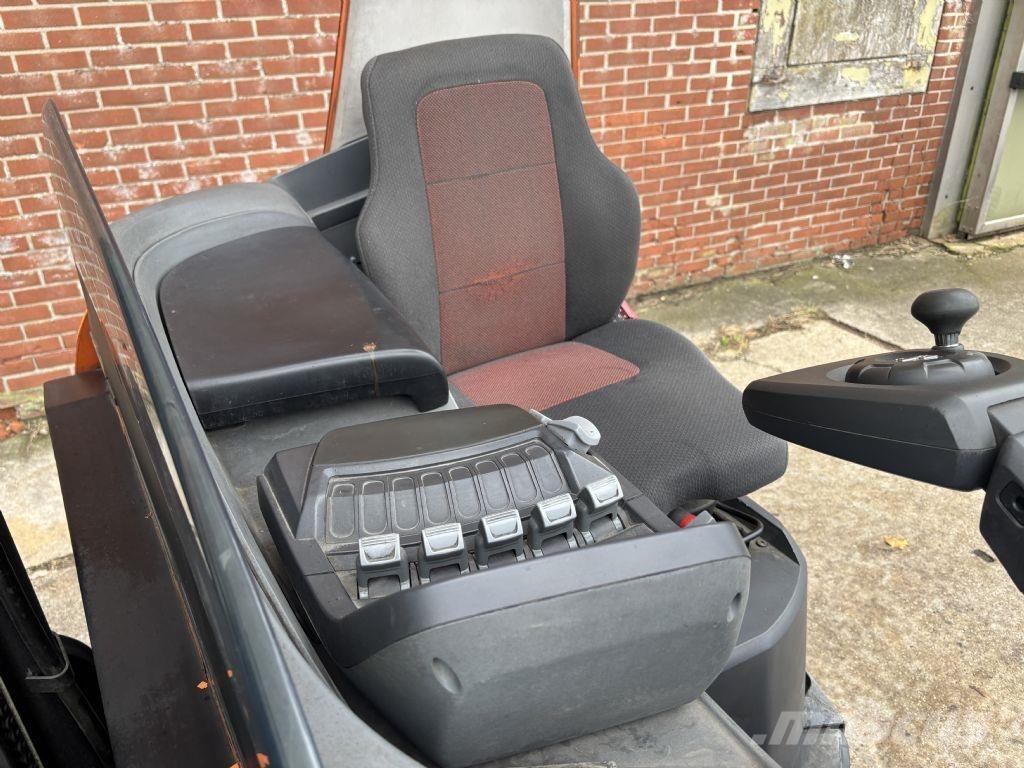 BT RRE 160 Reach trucks