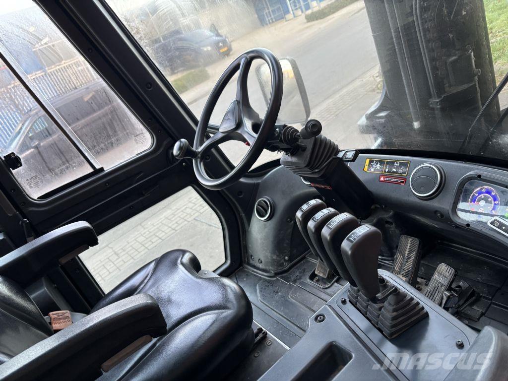 Hyundai 80D-9 Diesel trucks