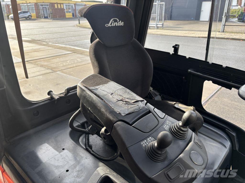 Linde E25-01 Electric forklift trucks