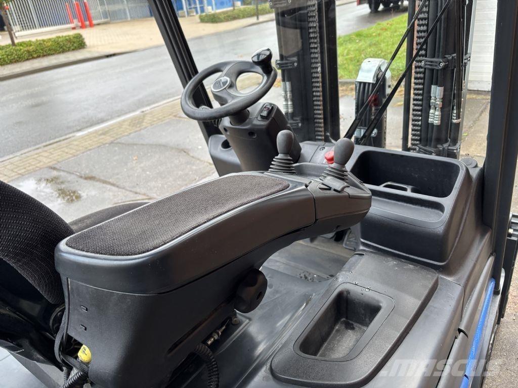 Linde E30L-01 Electric forklift trucks