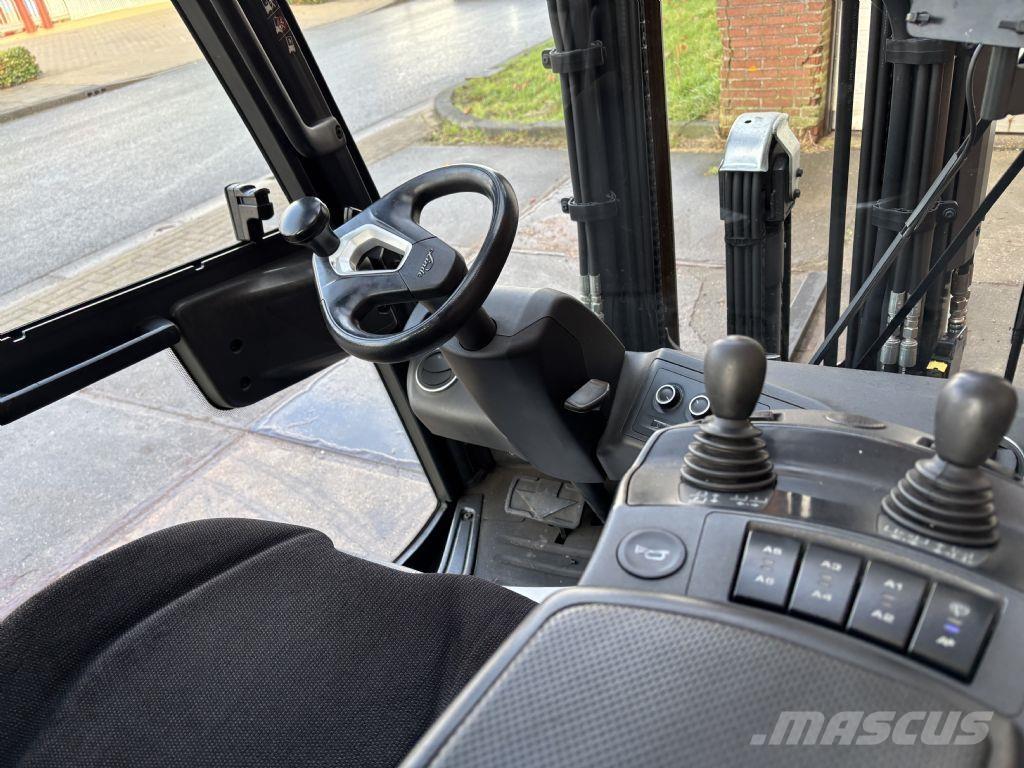 Linde H25T-01 LPG trucks