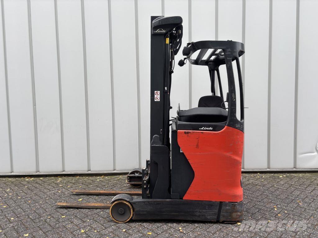 Linde R12B-01 Reach trucks