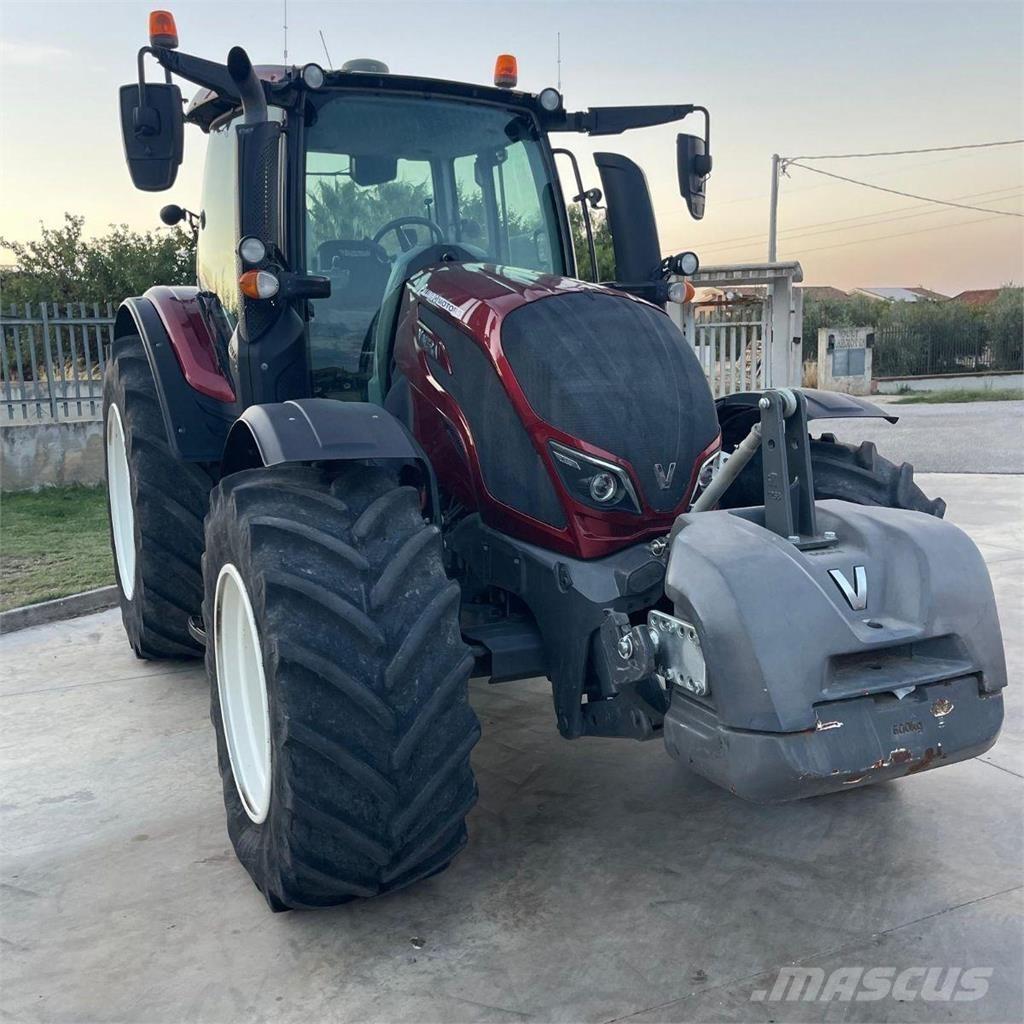 Valtra N174 Tractors