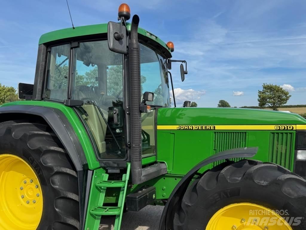 John Deere 6910 Tractors