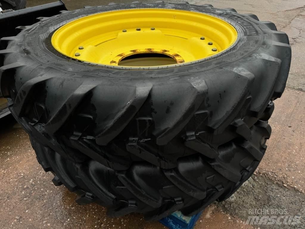  Topper 9 Other tractor accessories