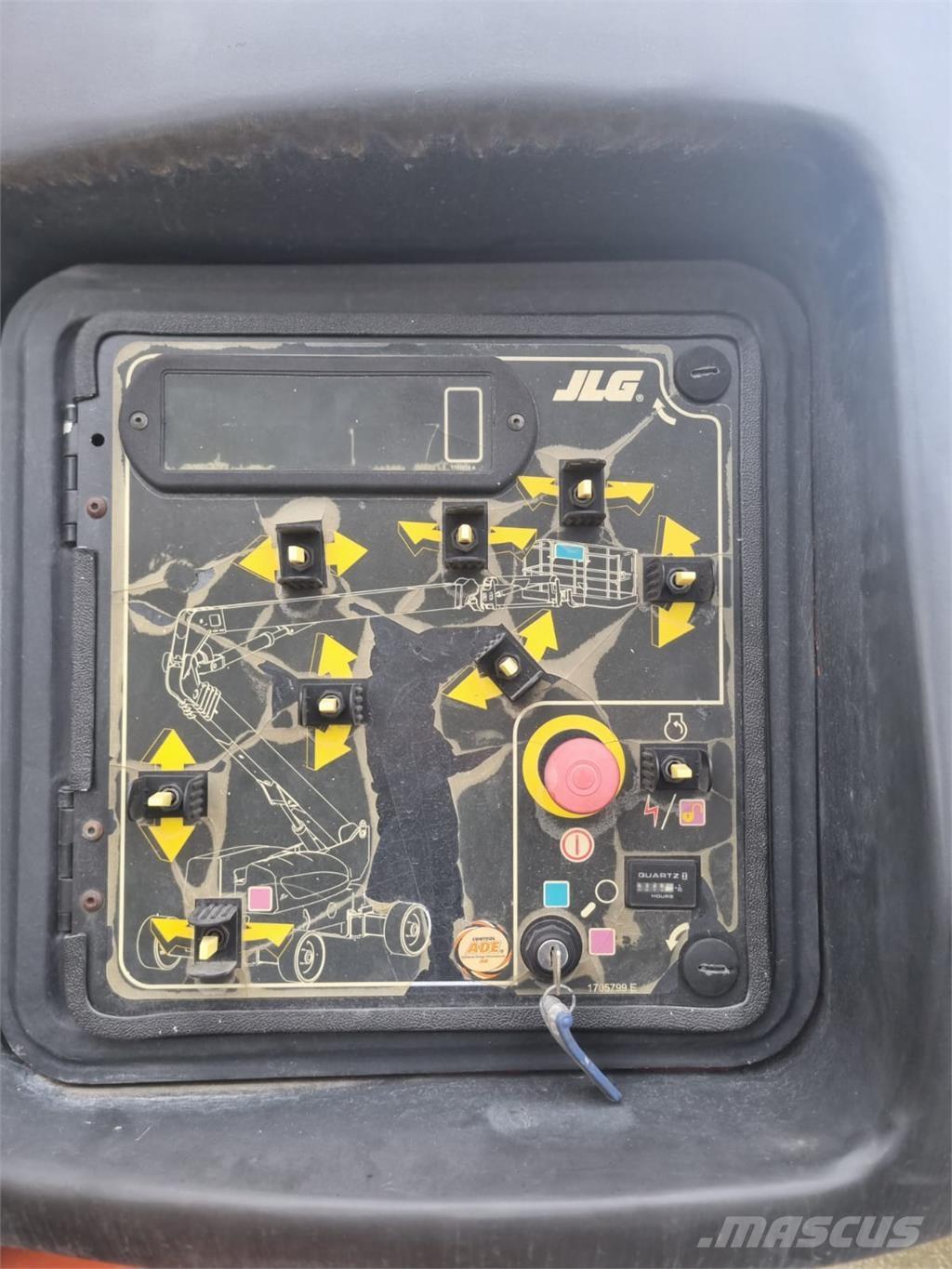 JLG 1250 AJP Articulated boom lifts