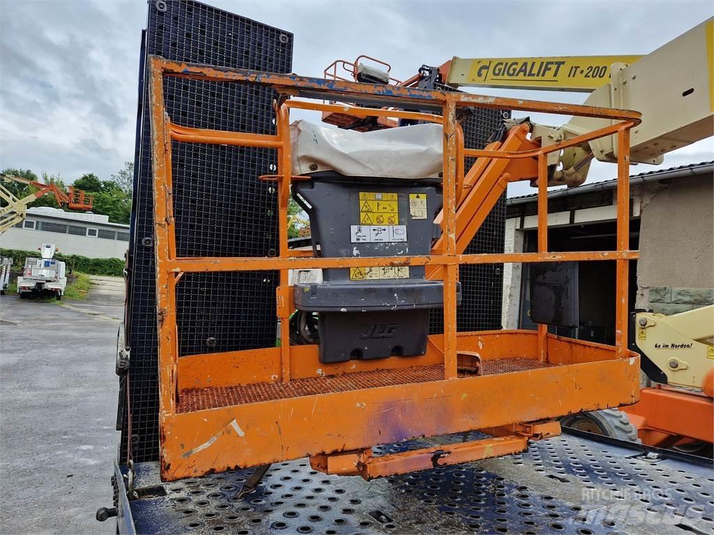 JLG M 600 JP Telescopic boom lifts