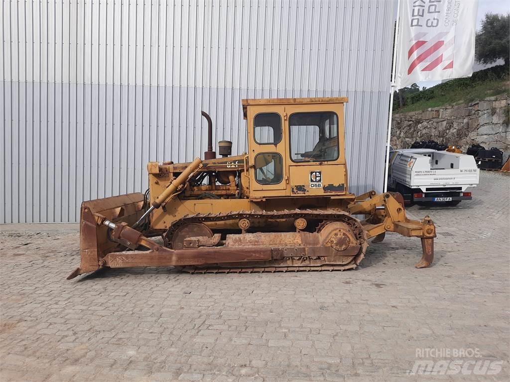 CAT D5B Pipelayer dozers