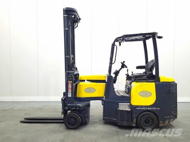 Aisle-Master 15SE Narrow aisle truck
