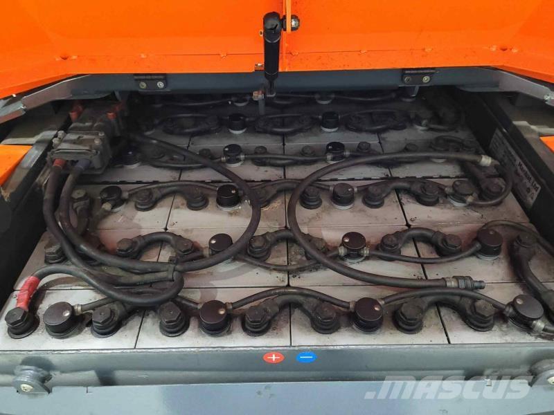 Aisle-Master 20WHE Narrow aisle truck