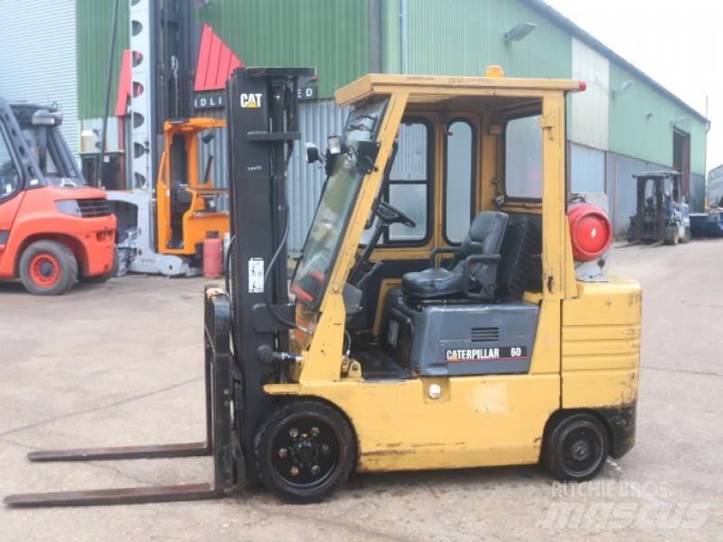 CAT GC30 LPG trucks