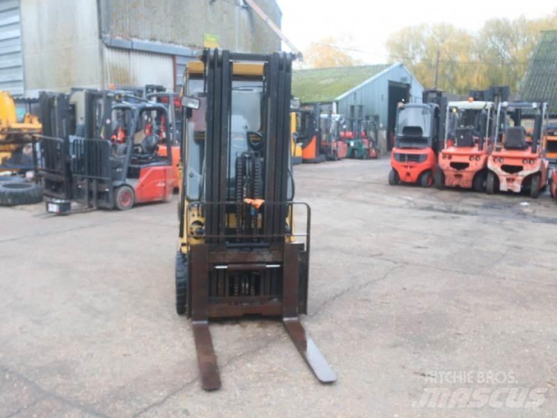 CAT GC30 LPG trucks