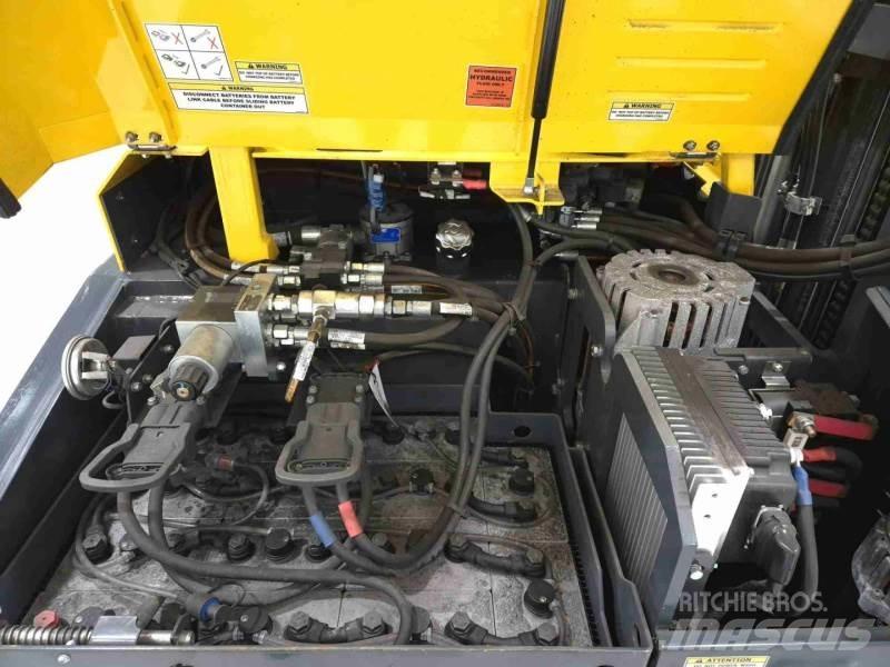 Combilift CBE2500 4-way reach trucks