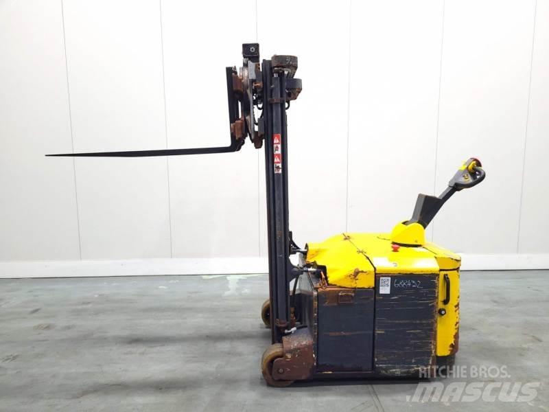 Combilift CS1500 Self propelled stackers