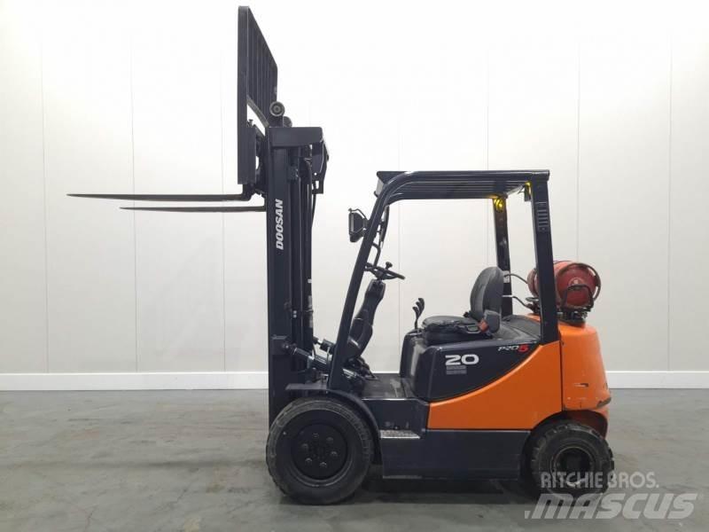 Doosan G20 LPG trucks