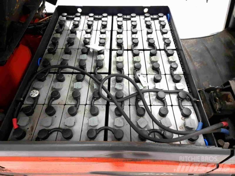 Linde E30L-01 Electric forklift trucks