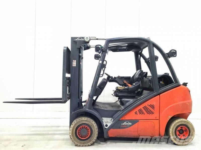 Linde H25T-02 LPG trucks