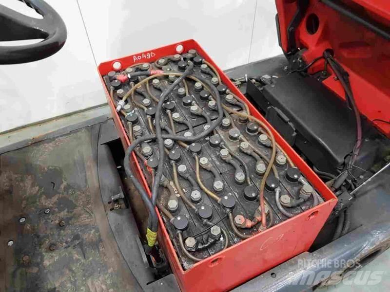 Linde P60Z Towing trucks
