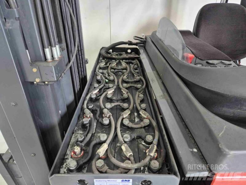 Linde R14-01 Reach trucks