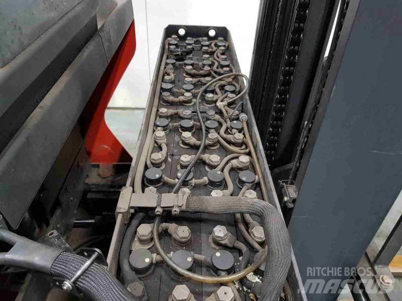 Linde R14-01 1120 Reach trucks