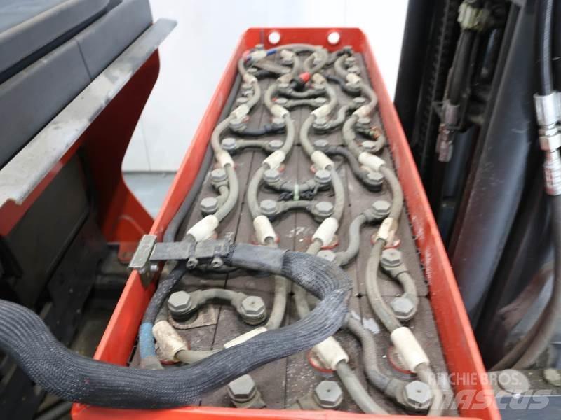 Linde R14B-01 1120 Reach trucks