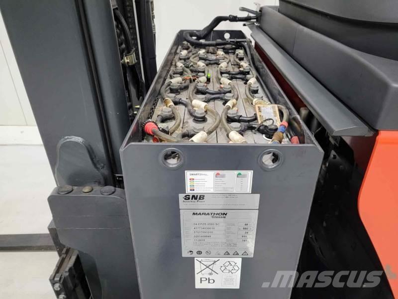 Linde R14G-01 Reach trucks
