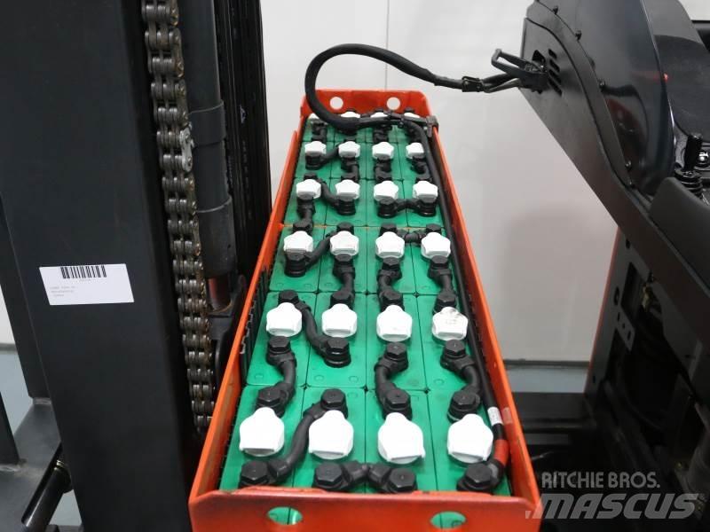 Linde R14S Reach trucks