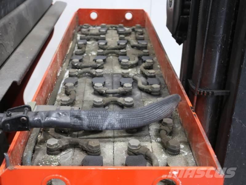 Linde R20-01 1120 RENTAL Reach trucks