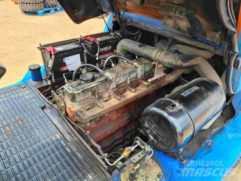 Nissan FO4D40Q2 Diesel trucks
