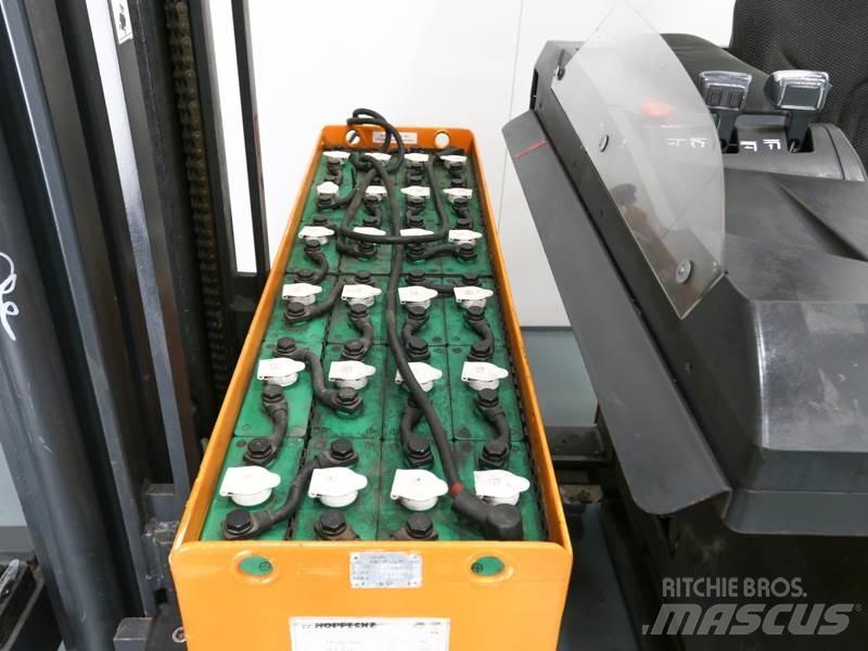 Still FM14 Reach trucks