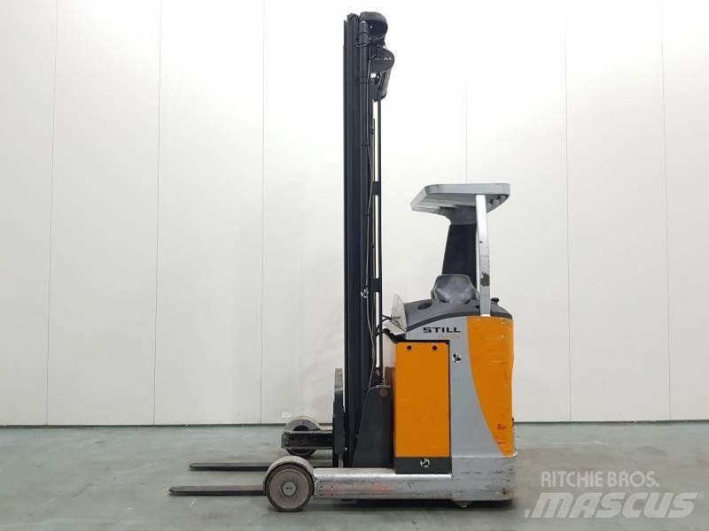 Still FMX14 Reach trucks