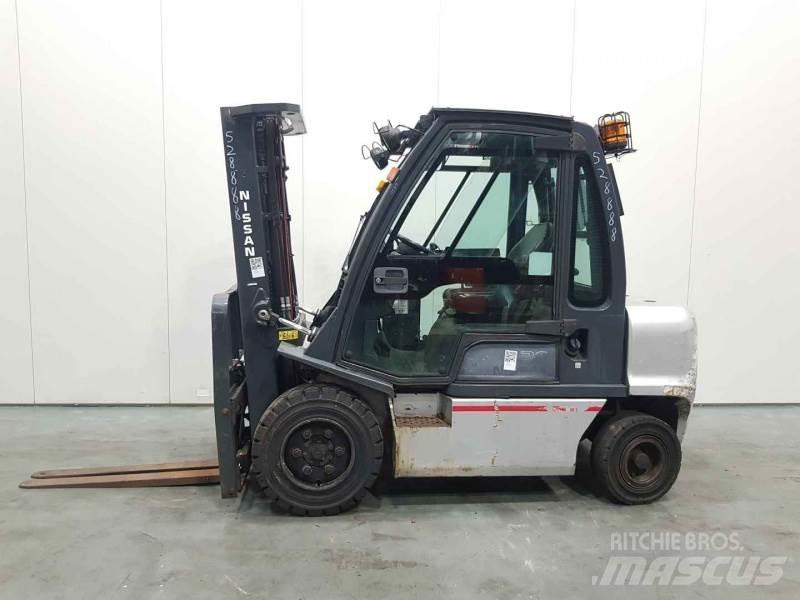 TCM YG1D2A30H Diesel trucks