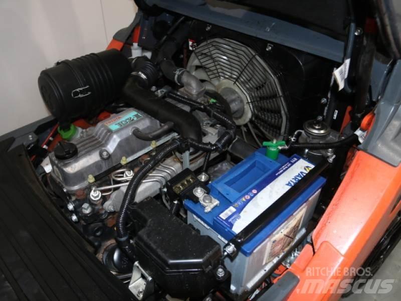 Toyota 02-8FDF30 Diesel trucks