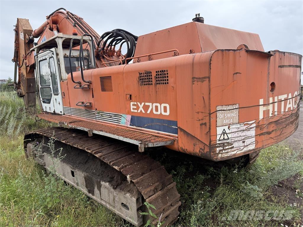 Hitachi EX700 Crawler excavators